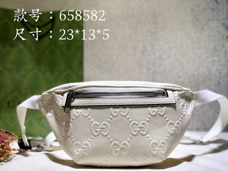 Gucci Handbags 272